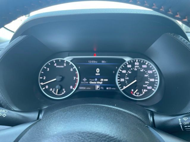Used 2024 Nissan Sentra SR FWD image 32