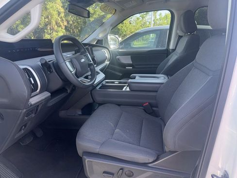 Used 2025 Ford Expedition Max Active image 6