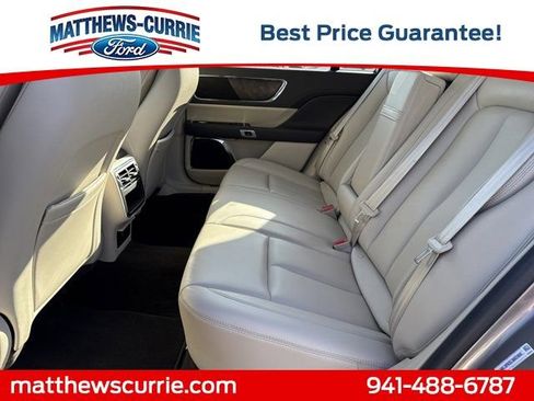 Used 2020 Lincoln Continental image 11