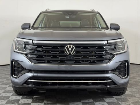Used 2024 Volkswagen Atlas SEL Premium R-Line AWD/4WD image 5
