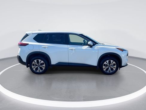 Used 2023 Nissan Rogue SV AWD/4WD image 9