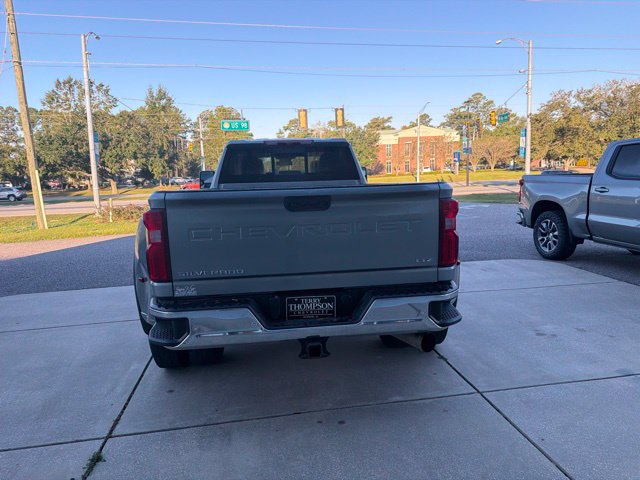 Used 2026 Chevrolet Silverado 3500 LTZ w/ LTZ Plus Package AWD/4WD image 5