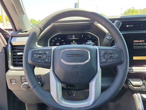 New 2025 GMC Sierra 2500 Denali w/ Denali Reserve Package image 14