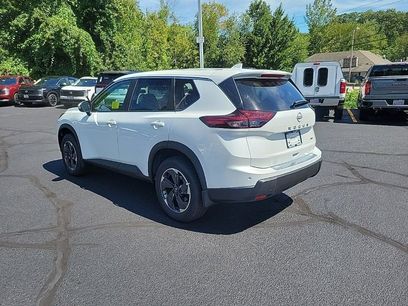 New 2026 Nissan Rogue SV w/ Cold Weather Package
