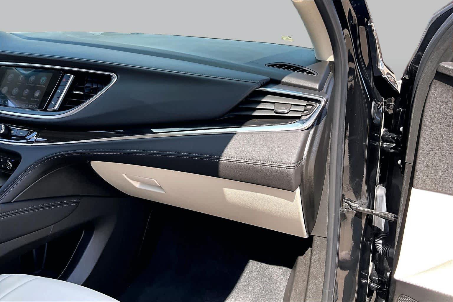 Certified 2023 Buick Enclave Essence w/ Experience Buick Package FWD image 19
