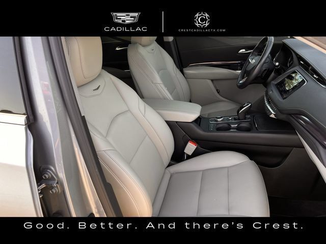 Used 2023 Cadillac XT4 Luxury w/ Cold Weather Package FWD image 26