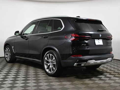 Certified 2024 BMW X5 xDrive40i w/ Parking Assistance Package image 5