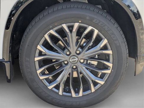 New 2026 Nissan Rogue Platinum image 9