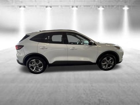 Certified 2026 Ford Escape ST-Line FWD image 3