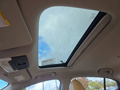 New 2025 Nissan Sentra SV w/ SV Premium Package image 26