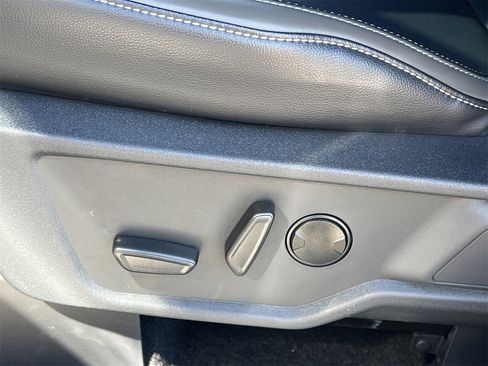 New 2025 Ford Bronco Outer Banks w/ Sasquatch Package image 18