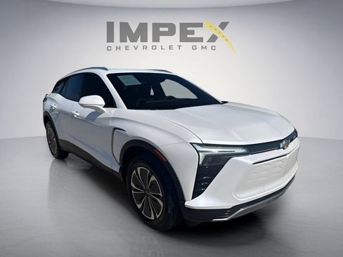 Used 2024 Chevrolet Blazer EV LT AWD/4WD image 7