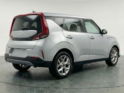 Used 2025 Kia Soul LX w/ LX Technology Package image 7