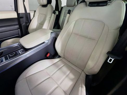 Used 2022 Land Rover Range Rover Sport HSE Silver Edition image 11