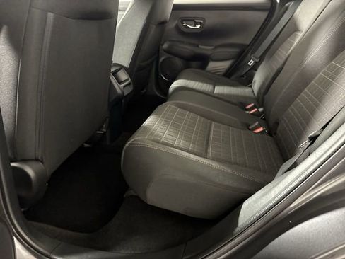 Used 2023 Honda HR-V LX image 23