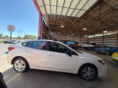 Used 2018 Subaru Impreza 2.0i AWD/4WD image 7