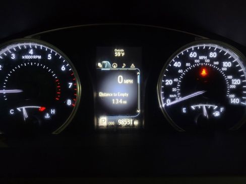 Used 2015 Toyota Camry XLE image 23