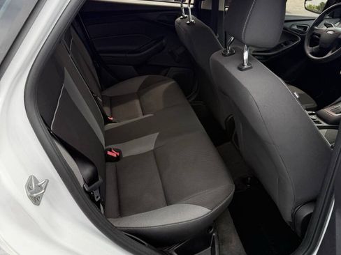 Used 2014 Ford Focus S FWD image 17