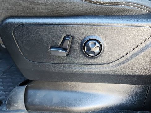 Used 2021 RAM 1500 Big Horn AWD/4WD image 24