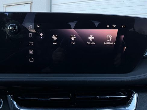 Used 2025 Buick Envista Sport Touring image 30