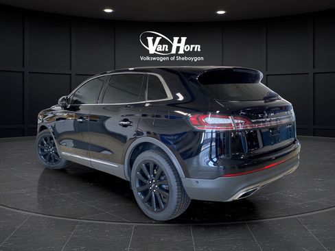 Used 2020 Lincoln Nautilus Reserve AWD/4WD image 5