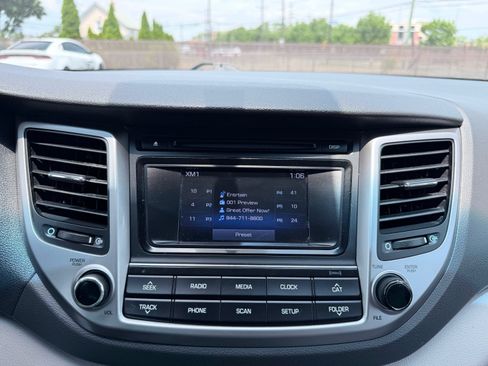 Used 2017 Hyundai Tucson Eco w/ Cargo Package AWD/4WD image 28