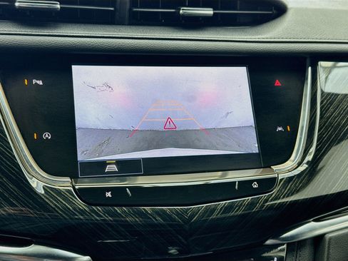 Used 2022 Cadillac XT6 Premium Luxury FWD image 10