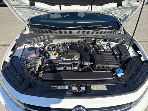 Used 2025 Volkswagen Jetta Sport image 28