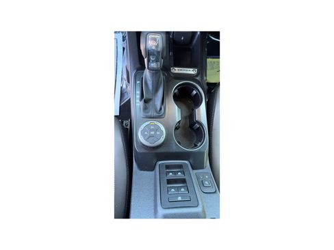 Used 2025 Ford Bronco Outer Banks AWD/4WD image 11