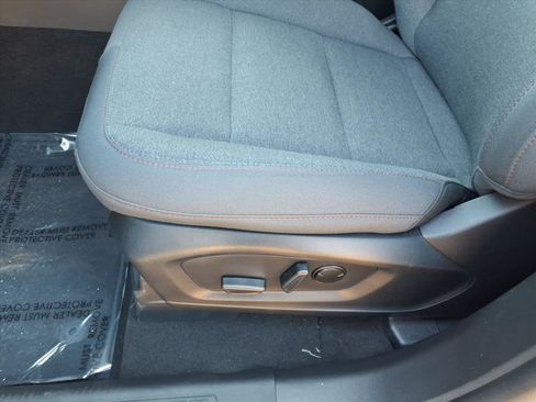 Used 2025 Ford Explorer Active image 18