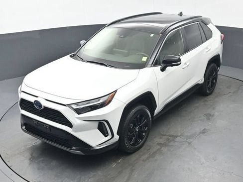Used 2023 Toyota RAV4 XSE AWD/4WD image 41