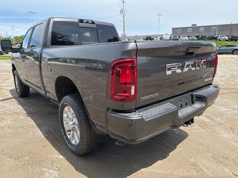 New 2026 RAM 2500 Big Horn AWD/4WD image 3
