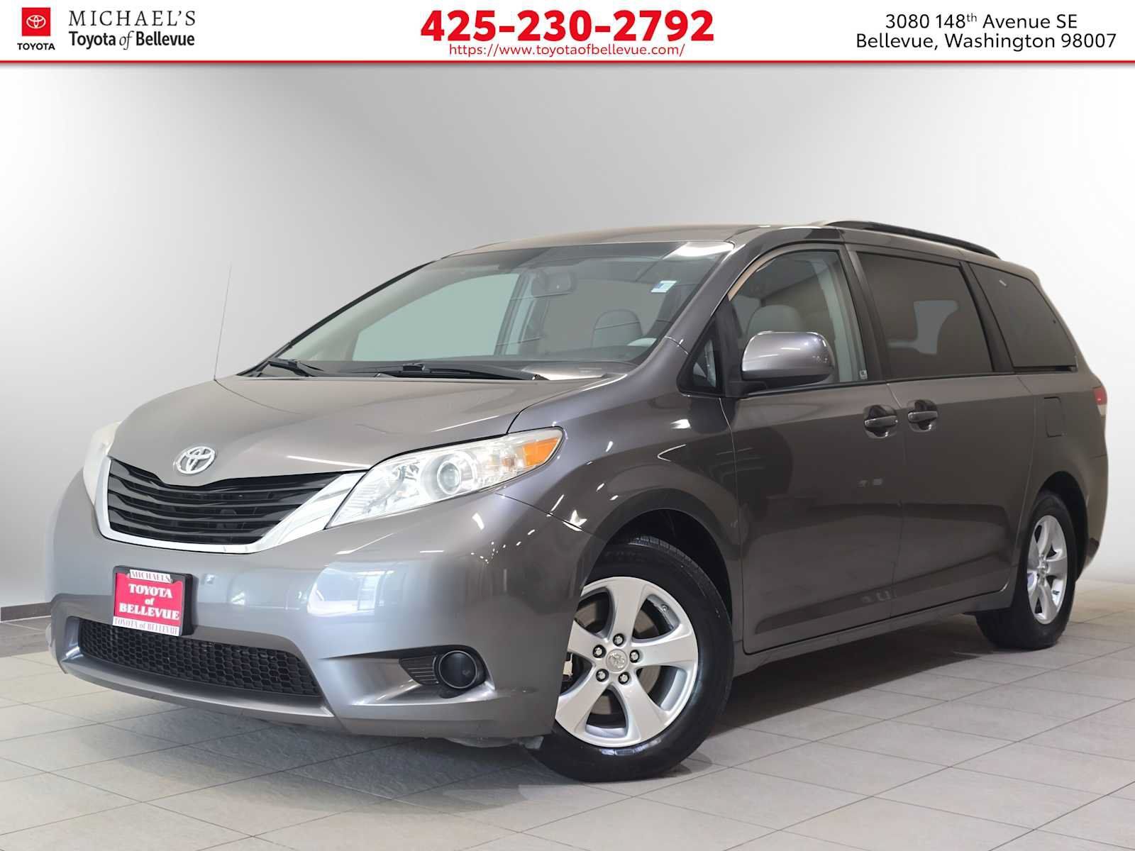 Used 2011 Toyota Sienna LE w/ Towing Pkg FWD image 1