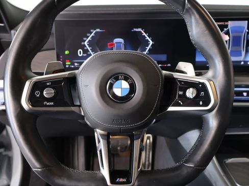 Used 2025 BMW 760i xDrive w/ Executive Package AWD/4WD image 3
