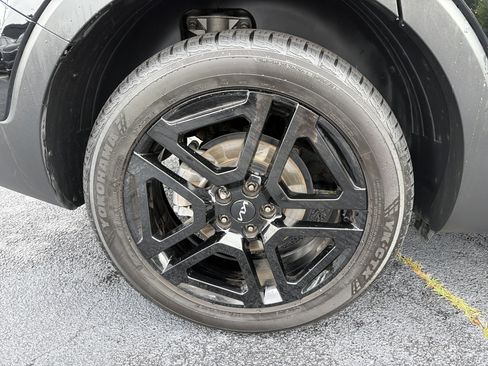 Used 2024 Kia Telluride EX X-Line AWD/4WD image 15