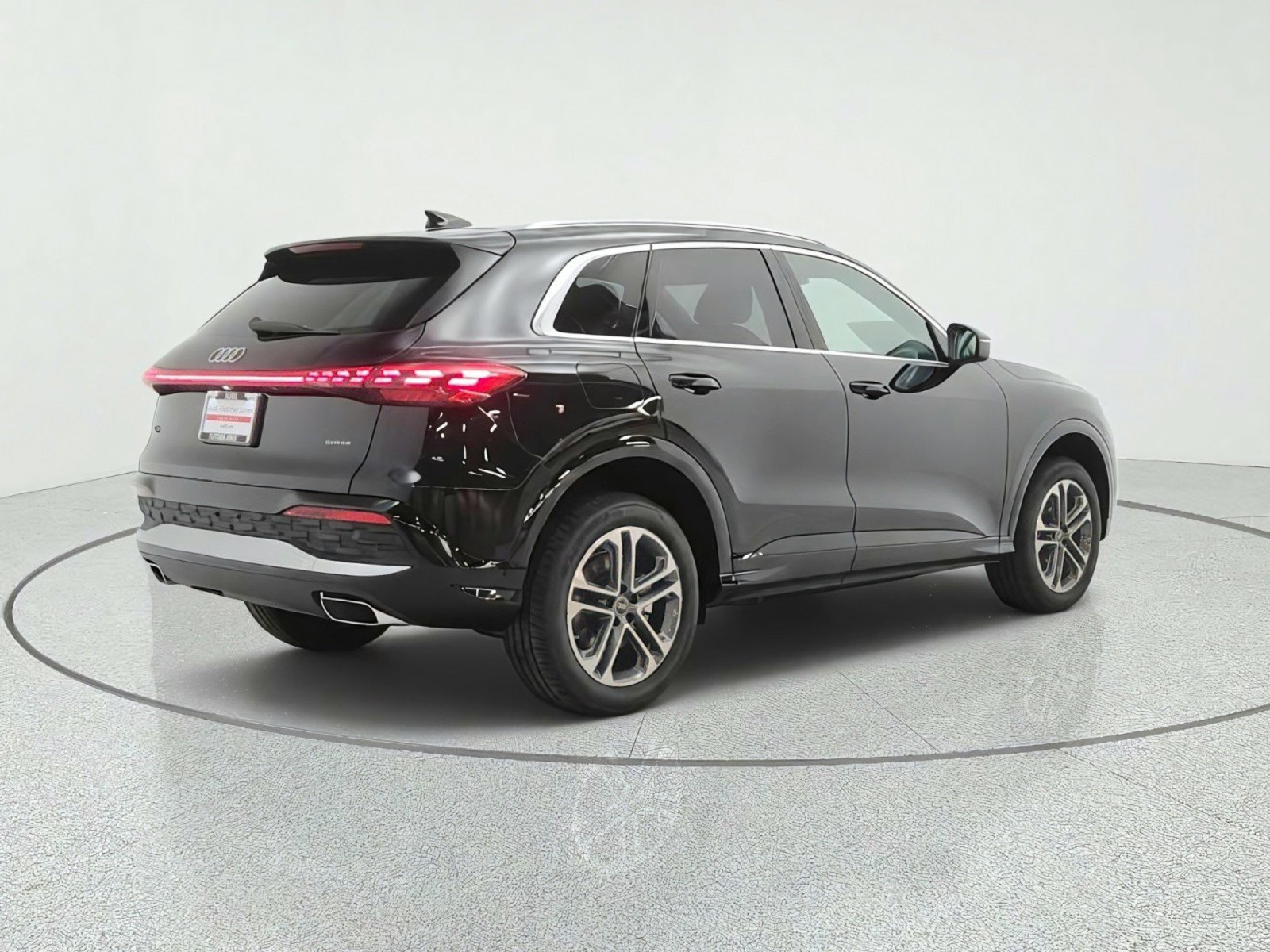 New 2026 Audi Q5 Premium AWD/4WD image 5