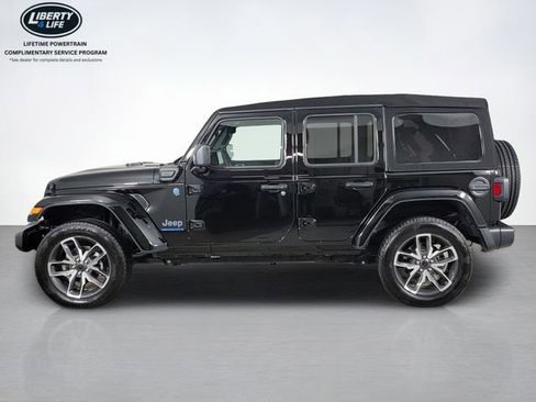 Used 2024 Jeep Wrangler Unlimited AWD/4WD image 6