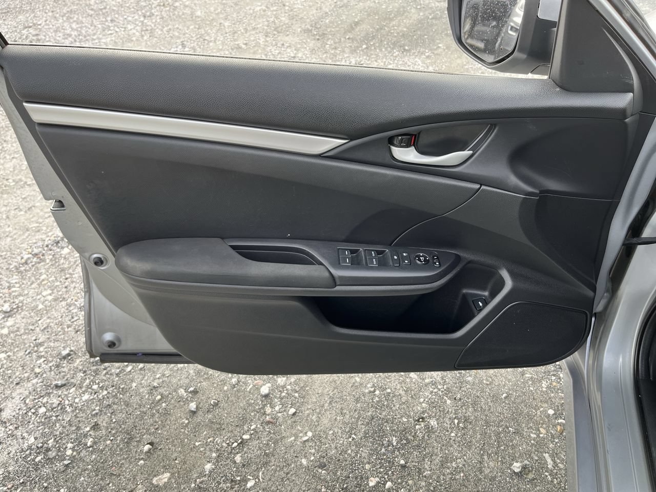 Used 2020 Honda Civic LX image 3