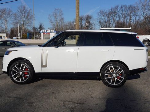 Used 2025 Land Rover Range Rover SE AWD/4WD image 19