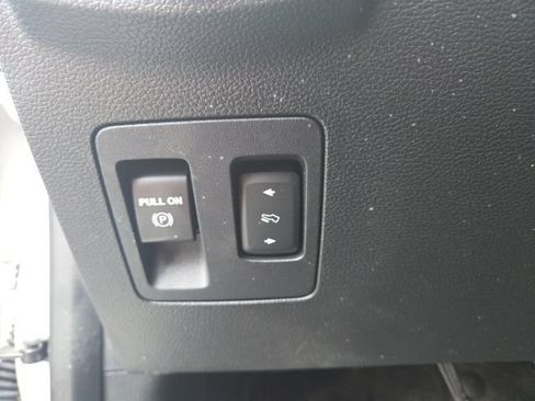 Used 2020 Ford F150 XLT w/ Equipment Group 302A Luxury AWD/4WD image 16