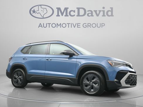 Used 2025 Volkswagen Taos S FWD image 24
