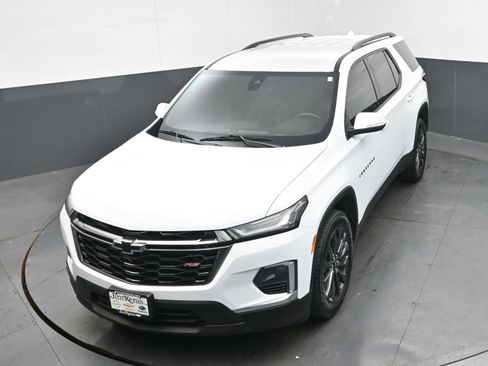 Used 2023 Chevrolet Traverse RS image 34