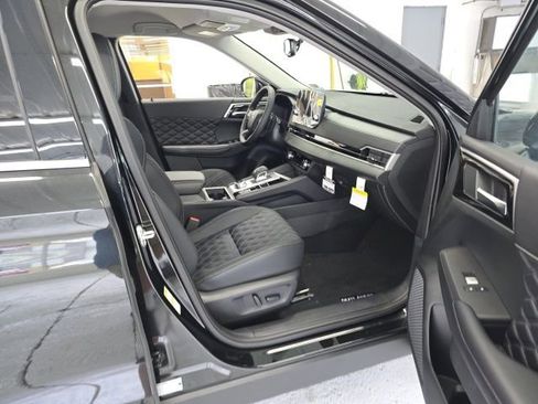 New 2024 Mitsubishi Outlander SEL image 18