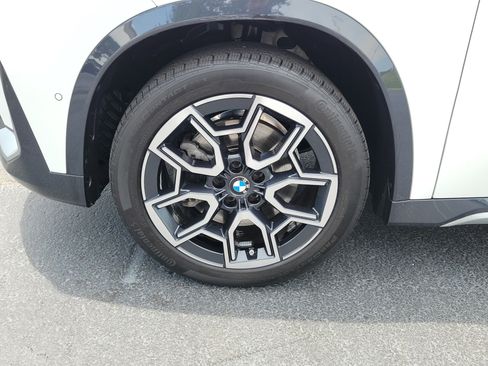 Used 2025 BMW X1 xDrive28i w/ Technology Package AWD/4WD image 5