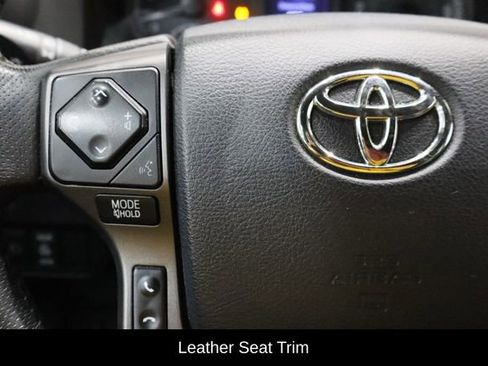 Used 2020 Toyota Tacoma TRD Sport image 10