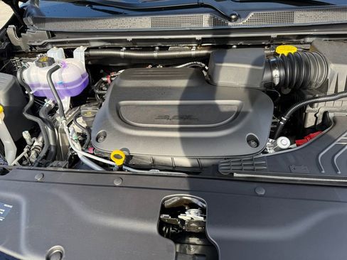 New 2026 Chrysler Pacifica Select w/ S Appearance Package image 22