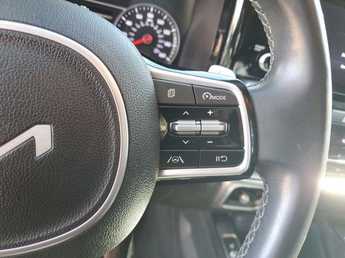 Certified 2022 Kia Sorento S image 28
