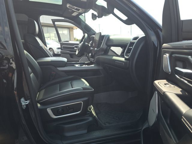 Used 2025 RAM 1500 Laramie w/ Night Edition AWD/4WD image 36