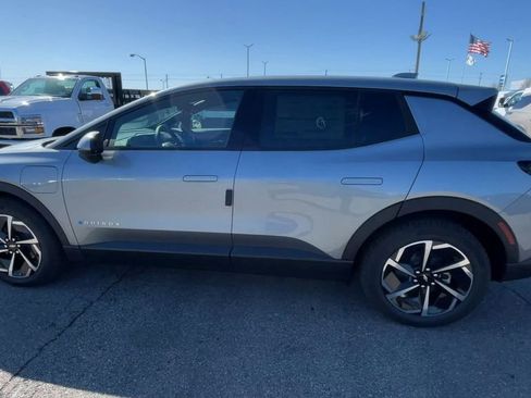 New 2026 Chevrolet Equinox EV LT w/ LPO, All-Weather Mat Package FWD image 7