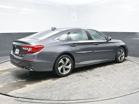 Used 2018 Honda Accord Sport image 7